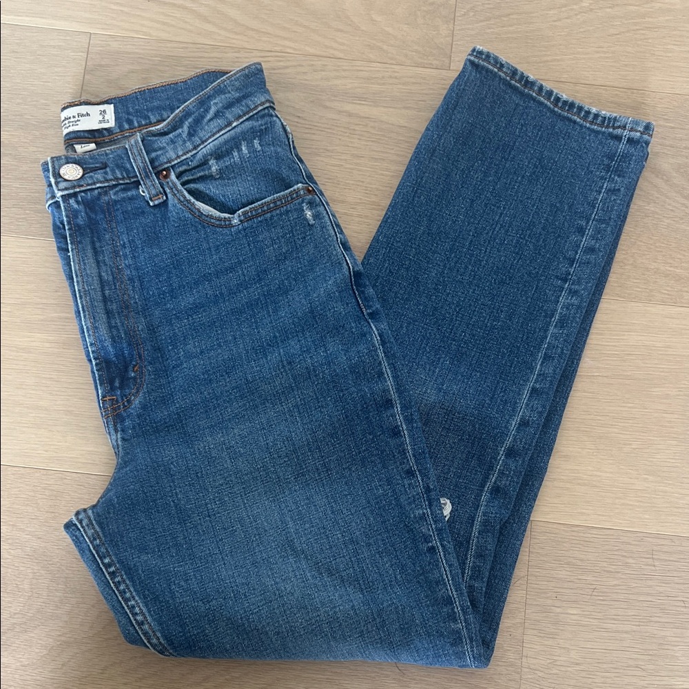 Ankle Straight Jeans